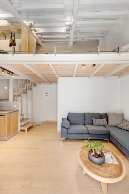 شقة Nomade Vibrant Living Loft إرموبولّي المظهر الخارجي الصورة